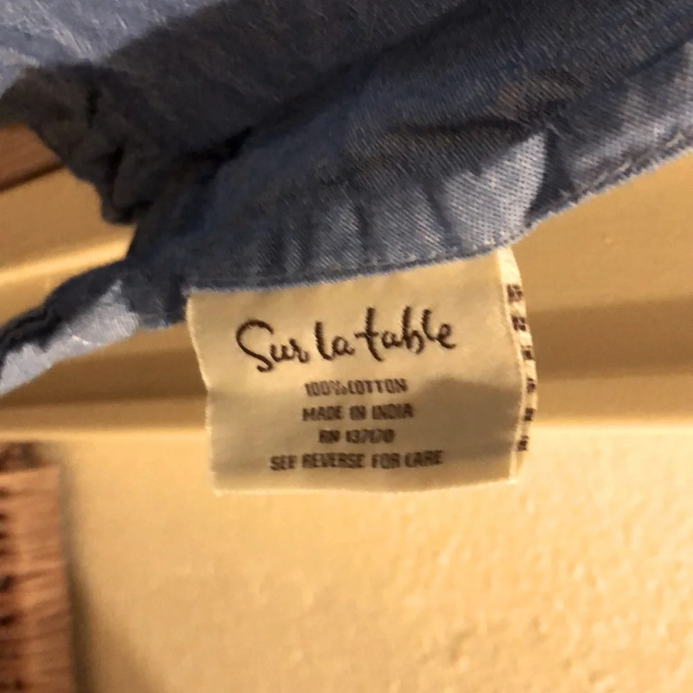 Sue la table 100% Cotton Made in India Apron - 34x24” - each waist tie is 25”